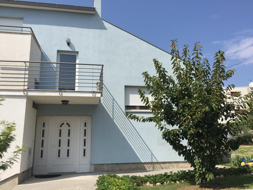 Ana'S Apartments Petrcane Exterior foto
